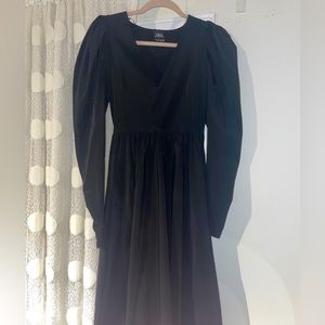 ZARA knee length puff dress
